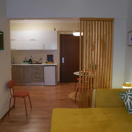Bright Apartment *